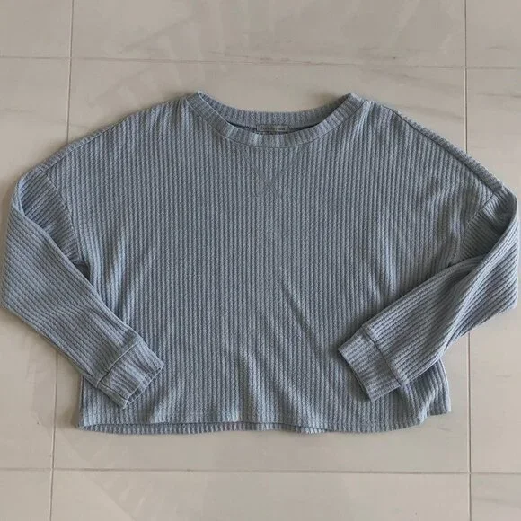 Charlotte Russe Waffle Knit Pale Blue Crop Top Size L - Picture 1 of 5